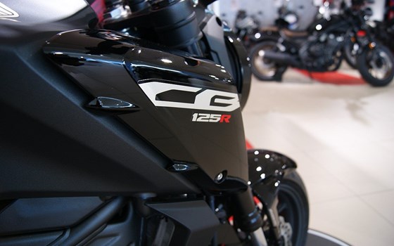 Neufahrzeug Honda CB125R - Bild 5