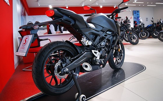 Neufahrzeug Honda CB125R - Bild 6