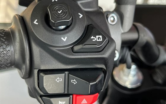 Gebrauchtmotorrad Yamaha MT-09 - Bild 5