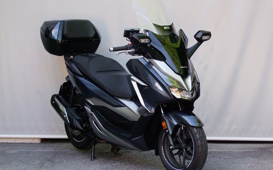 Gebrauchtmotorrad Honda Forza 300 - Bild 14 Gebrauchtmotorrad Honda Forza 300 - Bild 14
