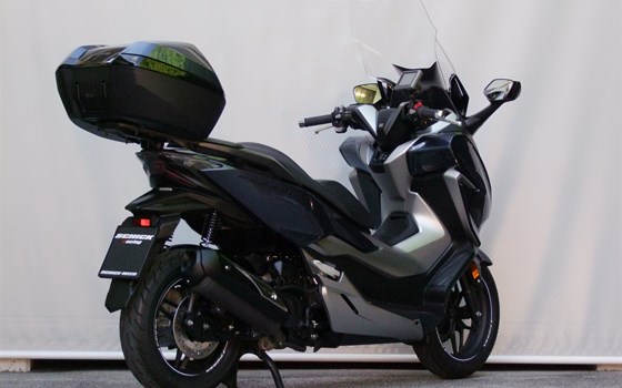 Gebrauchtmotorrad Honda Forza 300 - Bild 9 Gebrauchtmotorrad Honda Forza 300 - Bild 9