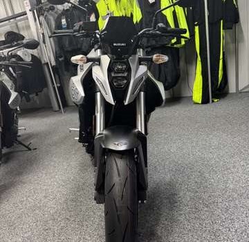 Gebrauchtmotorrad Suzuki GSX-8S - Bild 2