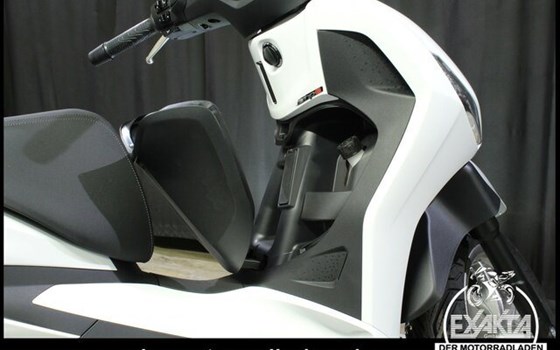 Neufahrzeug Piaggio Beverly 400 hpe - Bild 10