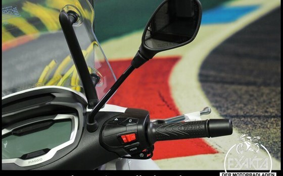 Neufahrzeug Piaggio Beverly 400 hpe - Bild 18