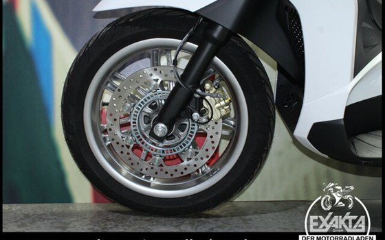 Neufahrzeug Piaggio Beverly 400 hpe - Bild 22