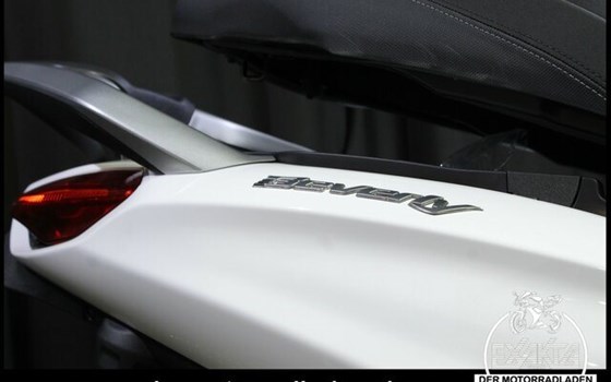 Neufahrzeug Piaggio Beverly 400 hpe - Bild 29
