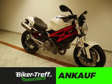 Ducati Monster 696