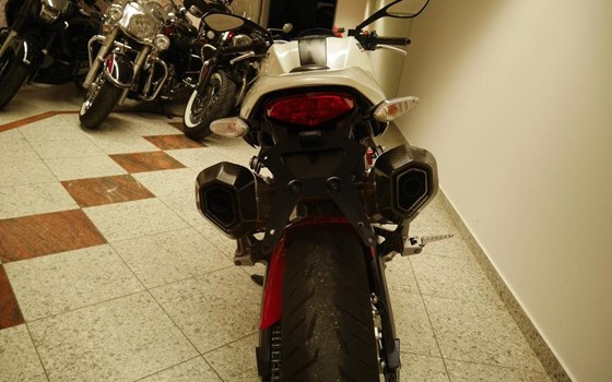 Gebrauchtmotorrad Ducati Monster 696 - Bild 10 Gebrauchtmotorrad Ducati Monster 696 - Bild 10