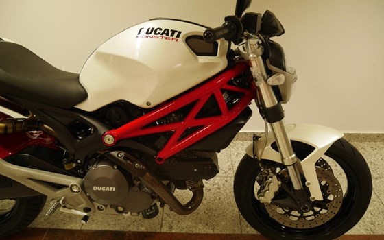 Gebrauchtmotorrad Ducati Monster 696 - Bild 13 Gebrauchtmotorrad Ducati Monster 696 - Bild 13