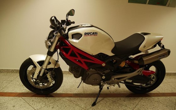 Gebrauchtmotorrad Ducati Monster 696 - Bild 5 Gebrauchtmotorrad Ducati Monster 696 - Bild 5