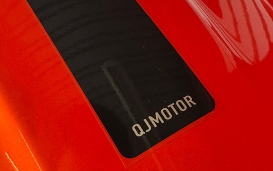 Gebrauchtmotorrad QJ Motor SRV 550 ST - Bild 10