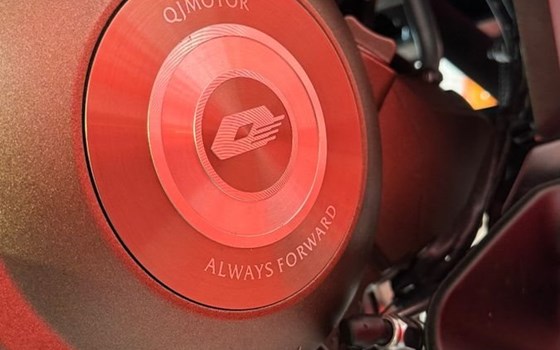 Gebrauchtmotorrad QJ Motor SRV 550 ST - Bild 8