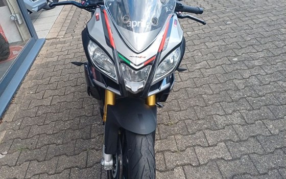 Gebrauchtmotorrad Aprilia Tuono V4 1100 RR - Bild 3