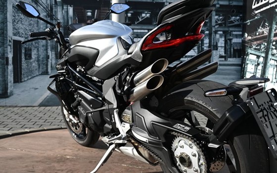 Gebrauchtmotorrad MV Agusta Brutale 1000 RS - Bild 11