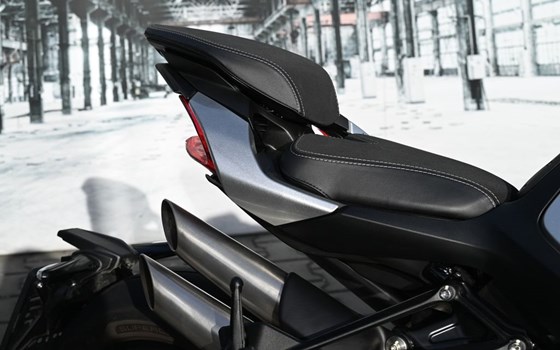 Gebrauchtmotorrad MV Agusta Brutale 1000 RS - Bild 8