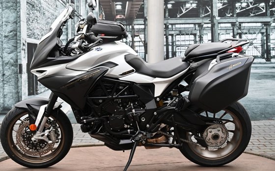 Gebrauchtmotorrad MV Agusta Turismo Veloce 800 Lusso - Bild 9