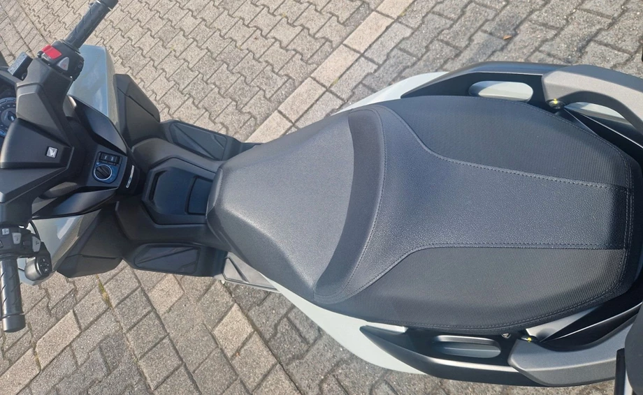 Angebot Honda Forza 350 Bild 10: Angebot Honda Forza 350
