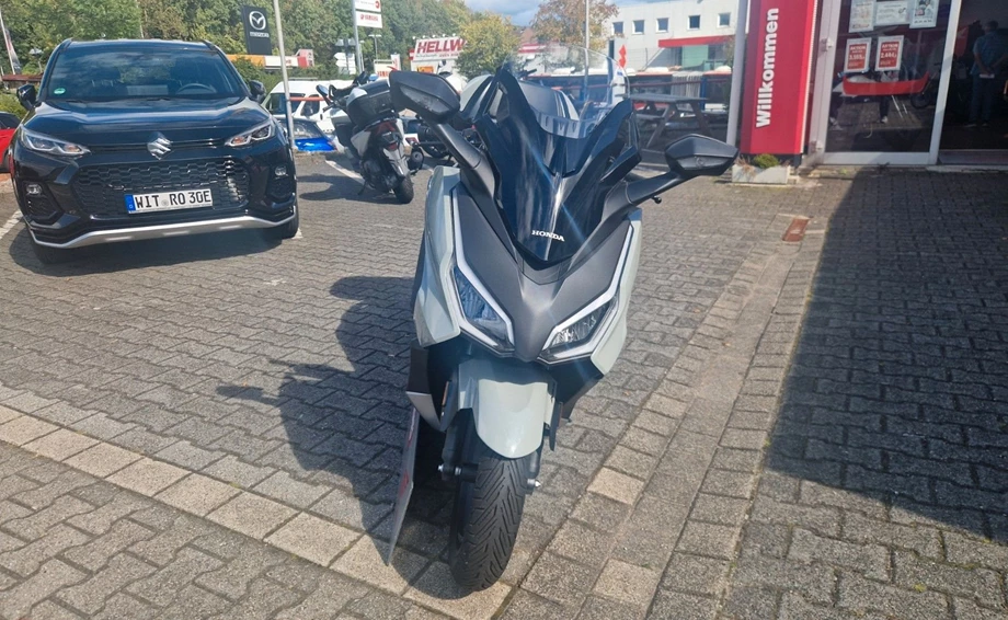 Angebot Honda Forza 350 Bild 2: Angebot Honda Forza 350