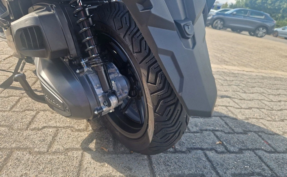 Angebot Honda Forza 350 Bild 5: Angebot Honda Forza 350