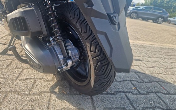 Gebrauchtmotorrad Honda Forza 350 - Bild 5