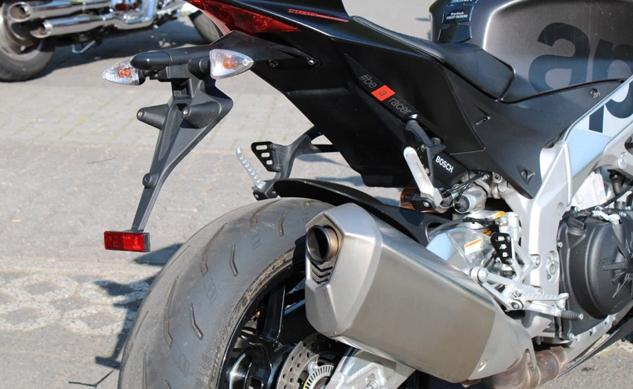 Angebot Aprilia Tuono V4 1100 Factory Bild 5: Angebot Aprilia Tuono V4 1100 Factory