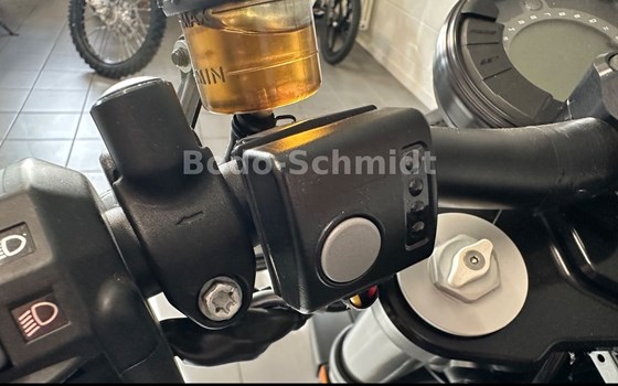 Gebrauchtmotorrad Husqvarna Vitpilen 701 - Bild 12