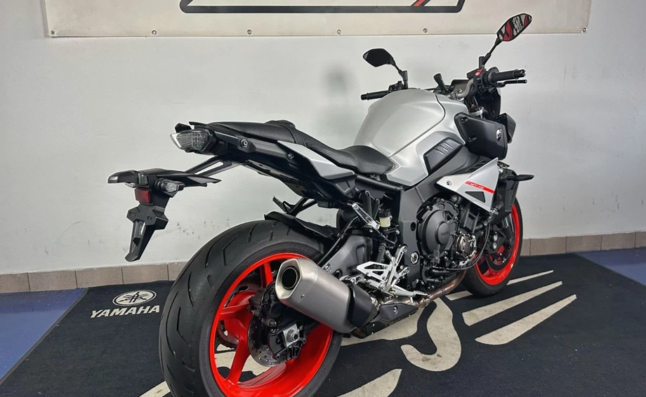 Angebot Yamaha MT-10 Bild 5: Angebot Yamaha MT-10