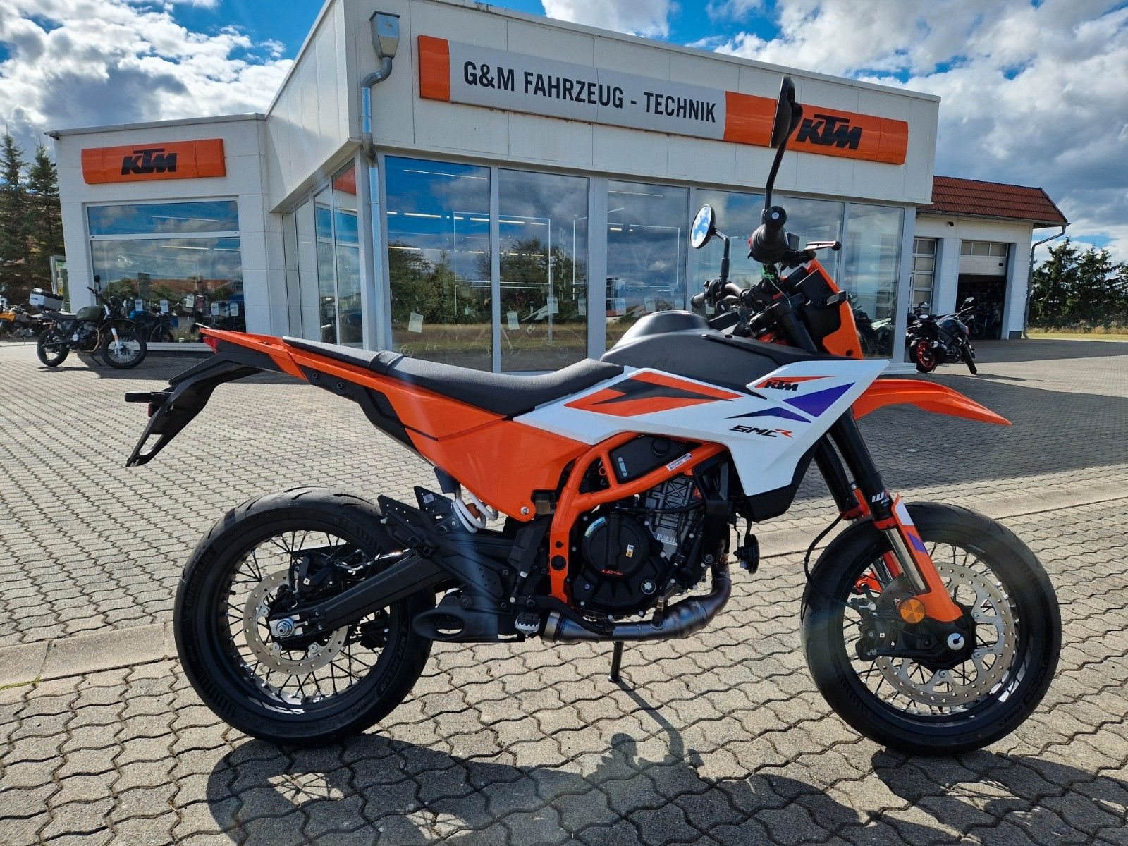 KTM 390 SMC R