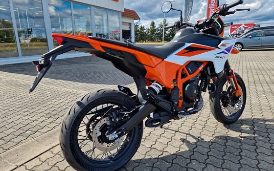 Neufahrzeug KTM 390 SMC R - Bild 2