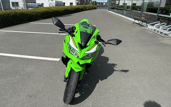 Gebrauchtmotorrad Kawasaki Ninja ZX-4RR - Bild 2