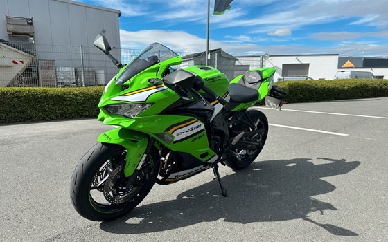 Gebrauchtmotorrad Kawasaki Ninja ZX-4RR - Bild 3