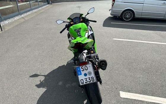 Gebrauchtmotorrad Kawasaki Ninja ZX-4RR - Bild 6