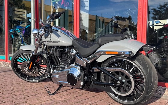 Gebrauchtmotorrad Harley-Davidson Softail Breakout 117 - Bild 14