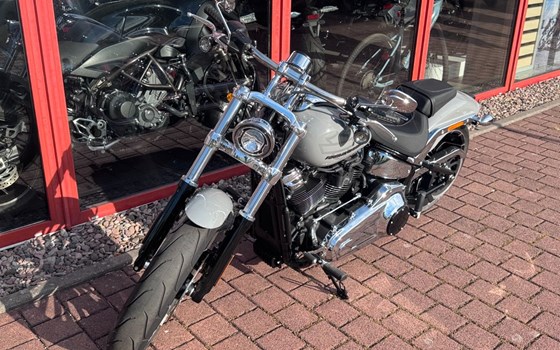 Gebrauchtmotorrad Harley-Davidson Softail Breakout 117 - Bild 15