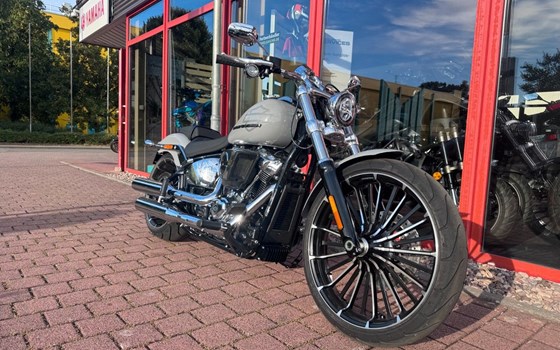 Gebrauchtmotorrad Harley-Davidson Softail Breakout 117 - Bild 2