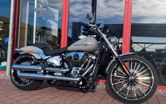 Gebrauchtmotorrad Harley-Davidson Softail Breakout 117 - Bild 3