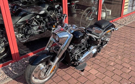 Gebrauchtmotorrad Harley-Davidson Fat Boy 117 - Bild 13