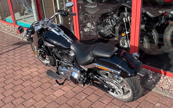 Gebrauchtmotorrad Harley-Davidson Fat Boy 117 - Bild 14