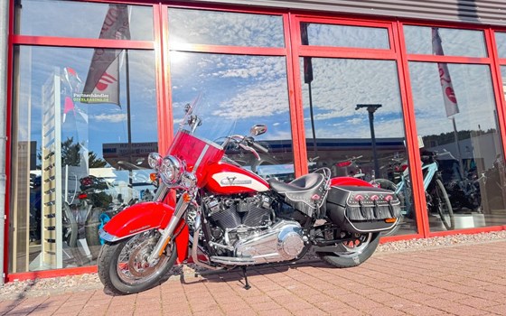 Gebrauchtmotorrad Harley-Davidson Hydra Glide Revival - Bild 10