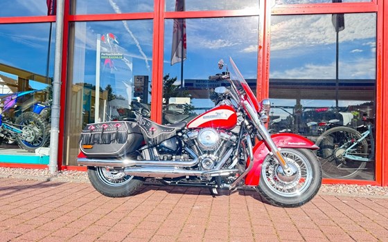 Gebrauchtmotorrad Harley-Davidson Hydra Glide Revival - Bild 2