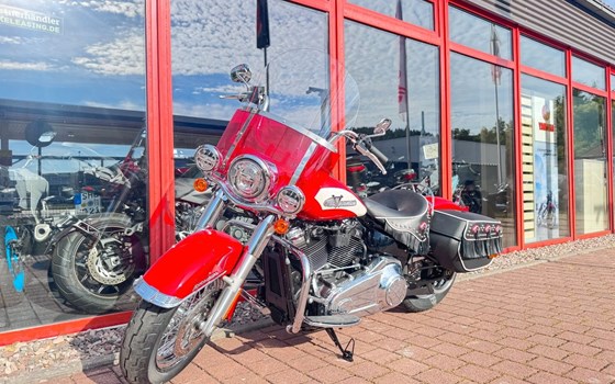 Gebrauchtmotorrad Harley-Davidson Hydra Glide Revival - Bild 9