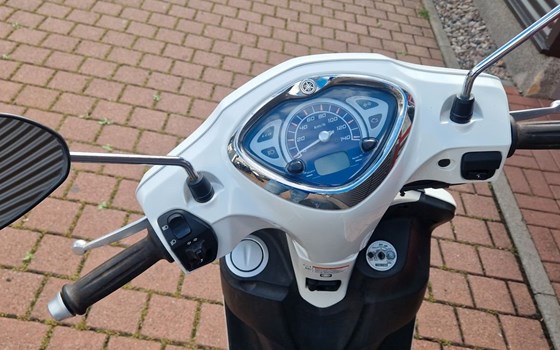 Gebrauchtmotorrad Yamaha D'elight - Bild 4