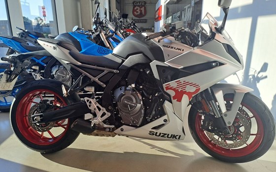 Gebrauchtmotorrad Suzuki GSX-8R - Bild 2