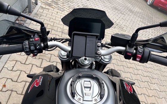 Gebrauchtmotorrad BMW F 900 R - Bild 5