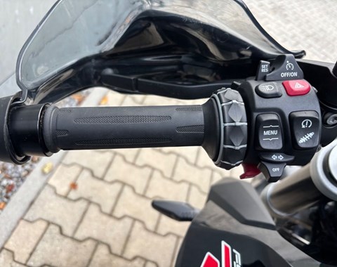 zum Vergrössern bitte anklicken!