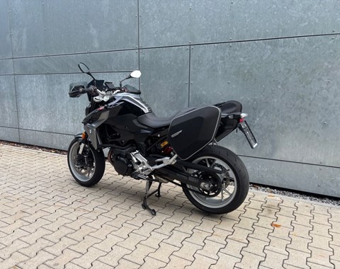 zum Vergrössern bitte anklicken!