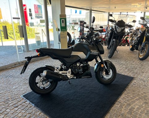 zum Vergrössern bitte anklicken!