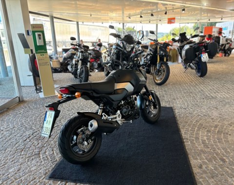 zum Vergrössern bitte anklicken!