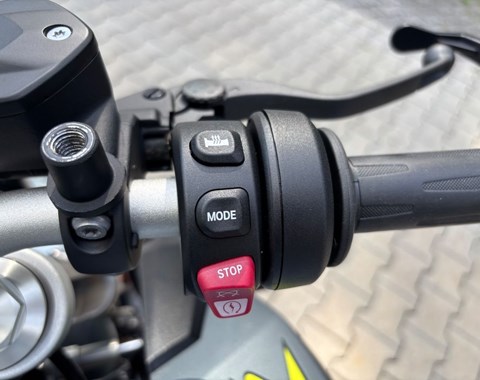 zum Vergrössern bitte anklicken!