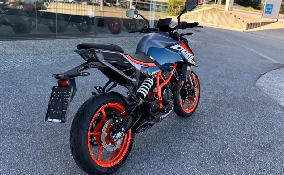 Angebot KTM 390 Duke Bild 7: Angebot KTM 390 Duke